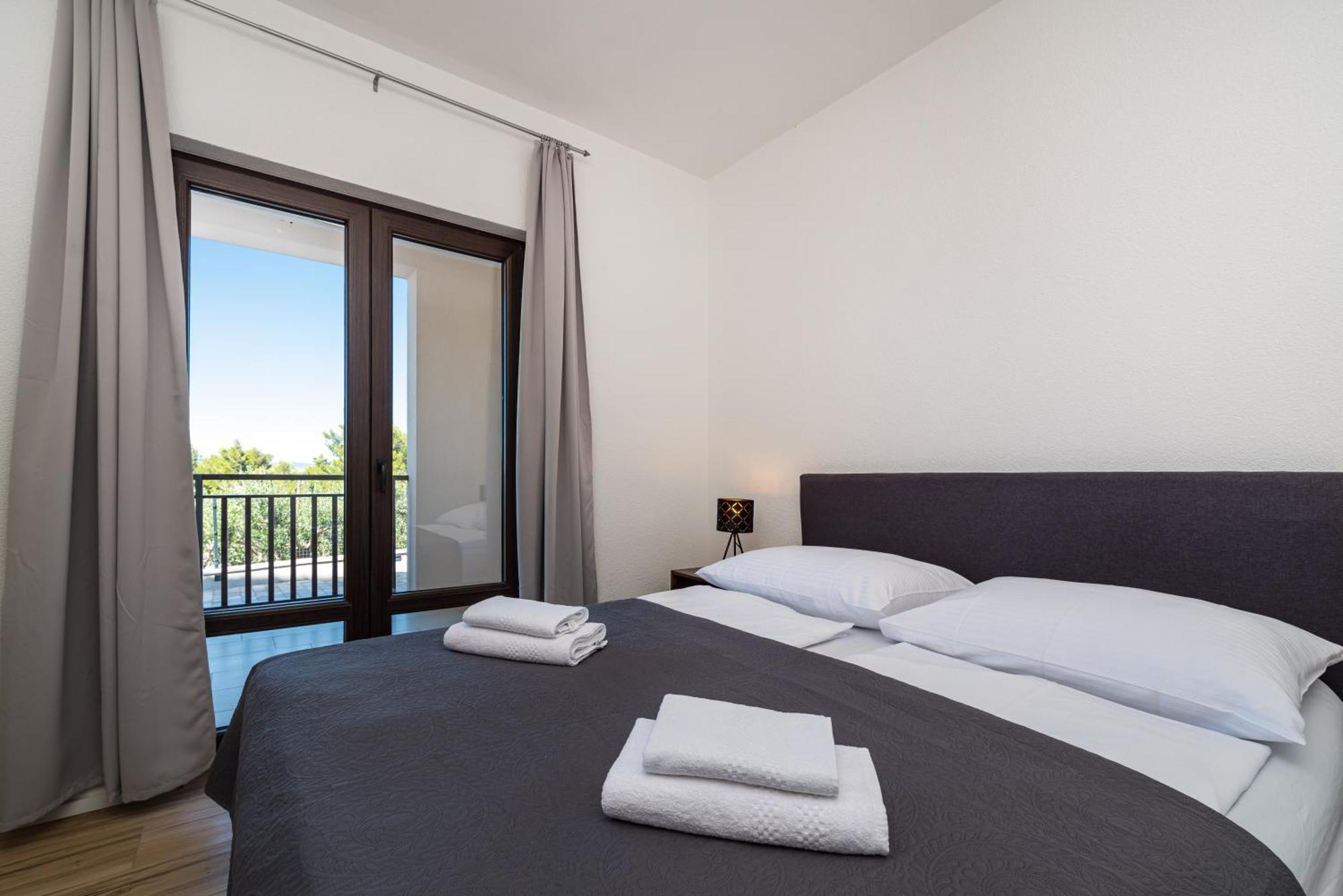 Hotel Vicko Стариград-Пакленица Экстерьер фото
