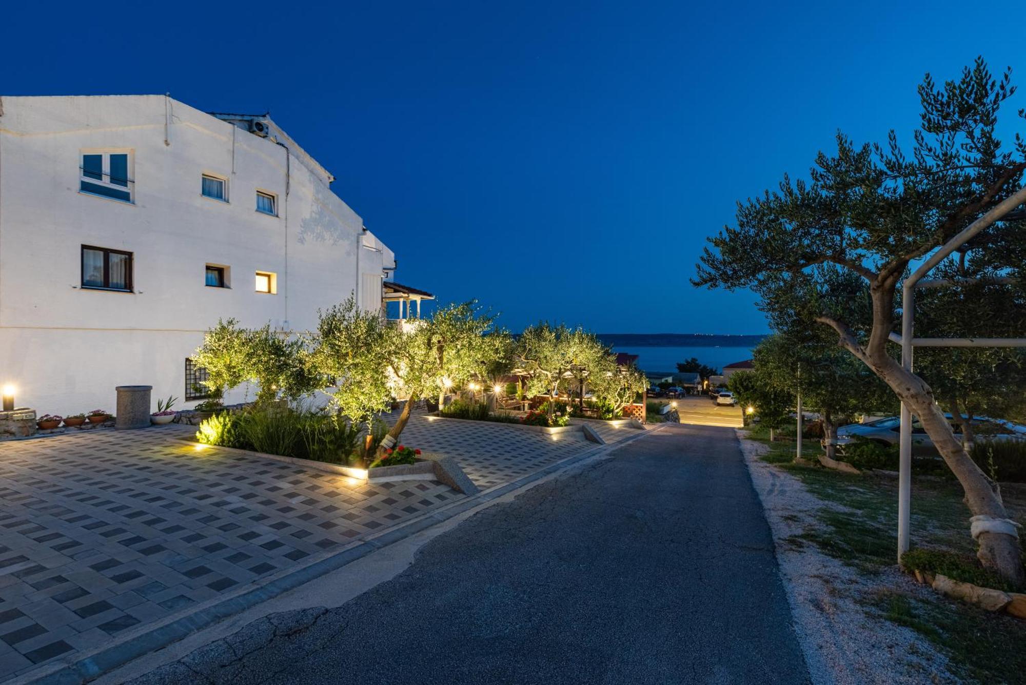 Hotel Vicko Стариград-Пакленица Экстерьер фото